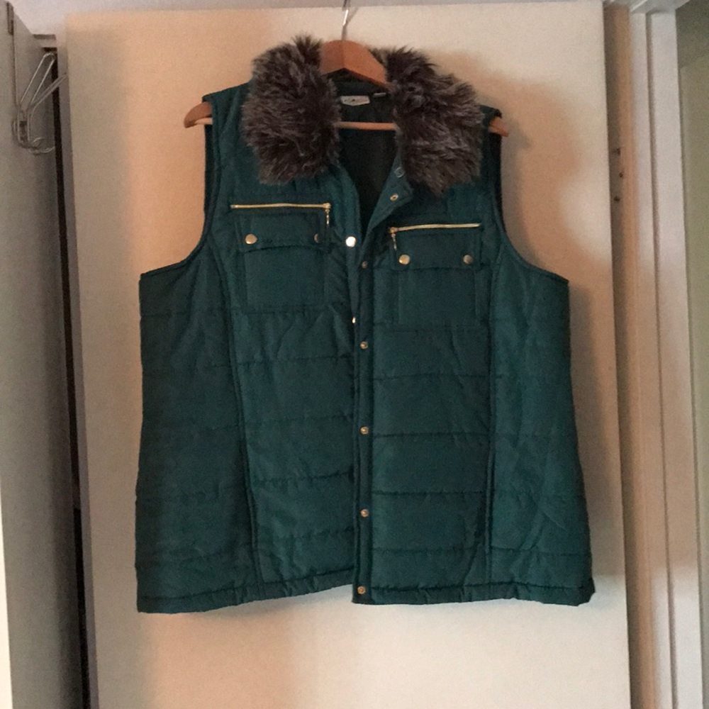Hunter green puffer vest